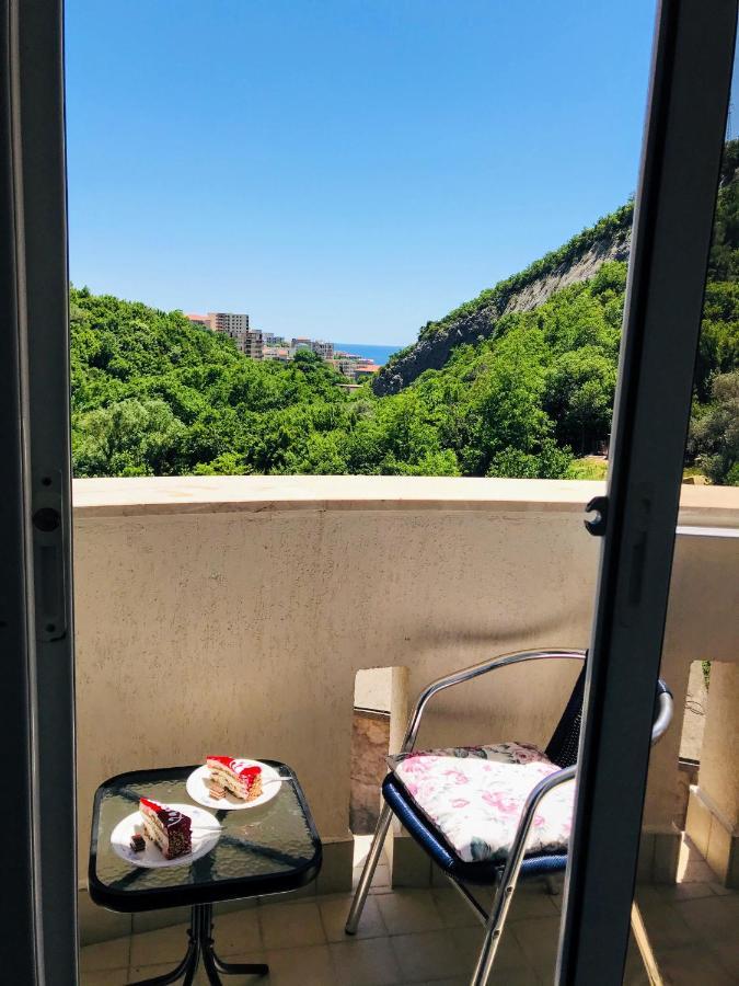 Sunrise Becici Apartman *